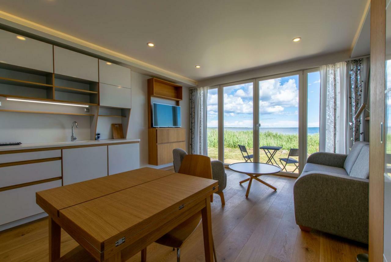 Modern Sea View Apartments By Villa Kuus Solme Kuressaare Buitenkant foto